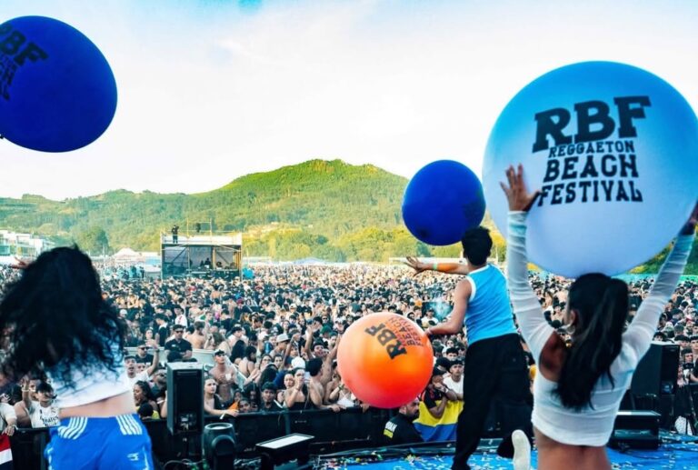 Festivales Reggaeton Beach Festival