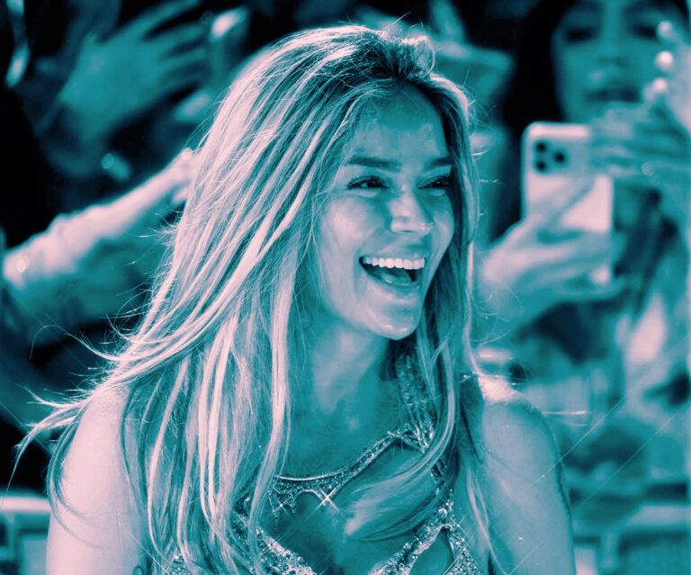 Karol G No me arrepiento de sentir tanto