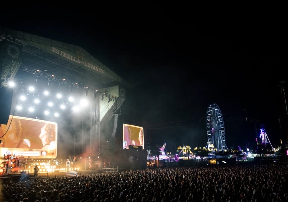 Uno de los escenarios de la novena edición del Cooltural Fest durante el concierto de David Bisbal | Fuente: Instagram (@coolturalfest)